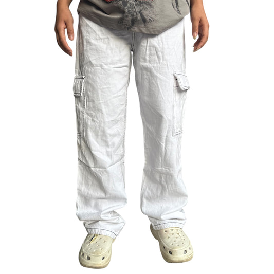 White baggy pants